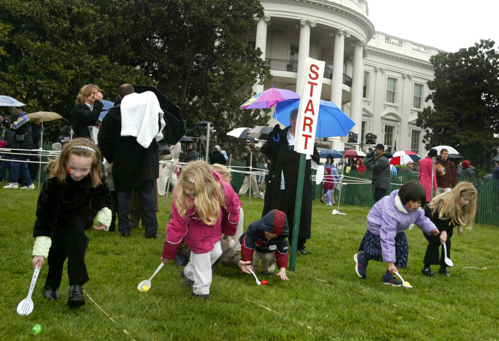 White House Easter, 2004